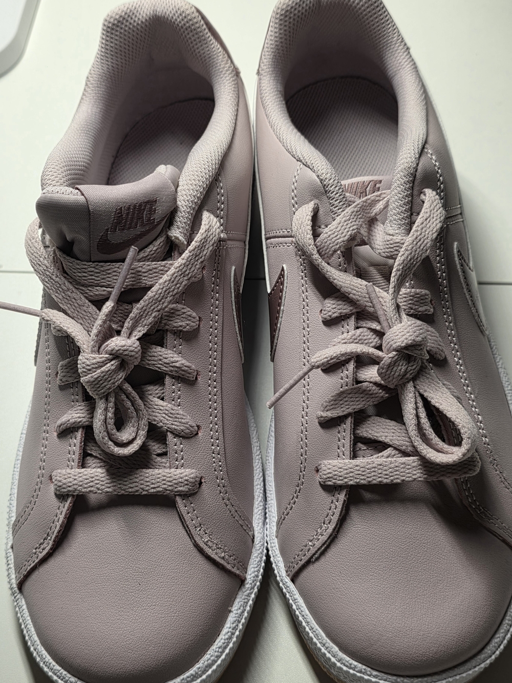 Nike Pink/Mauve Low Top Sneakers
